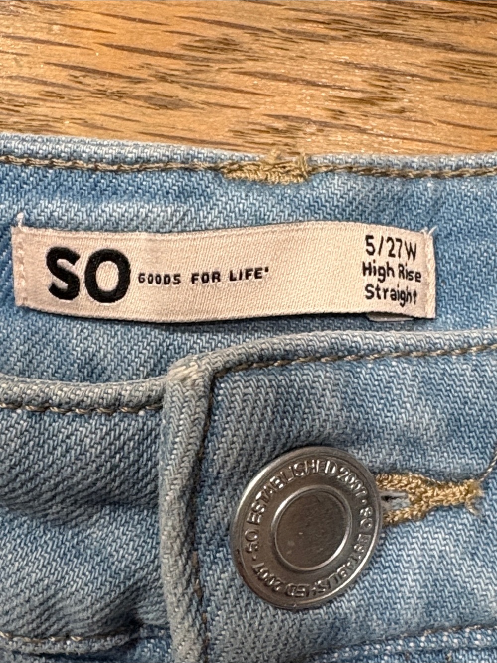 SO distressed high rise straight jeans - Picture 3 of 9